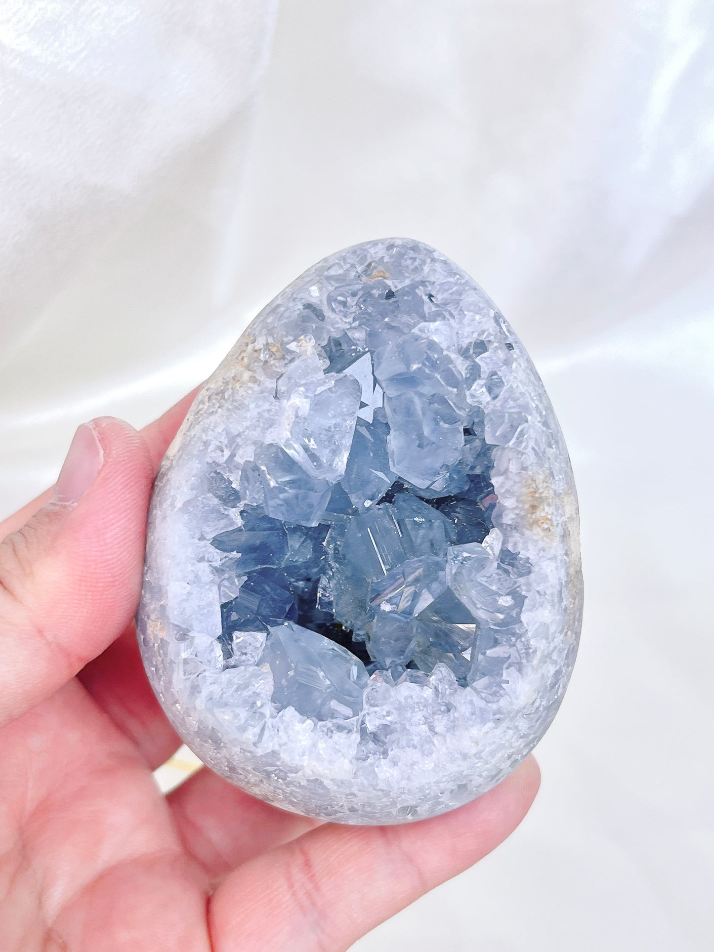 Flashy Celestite Egg Cluster