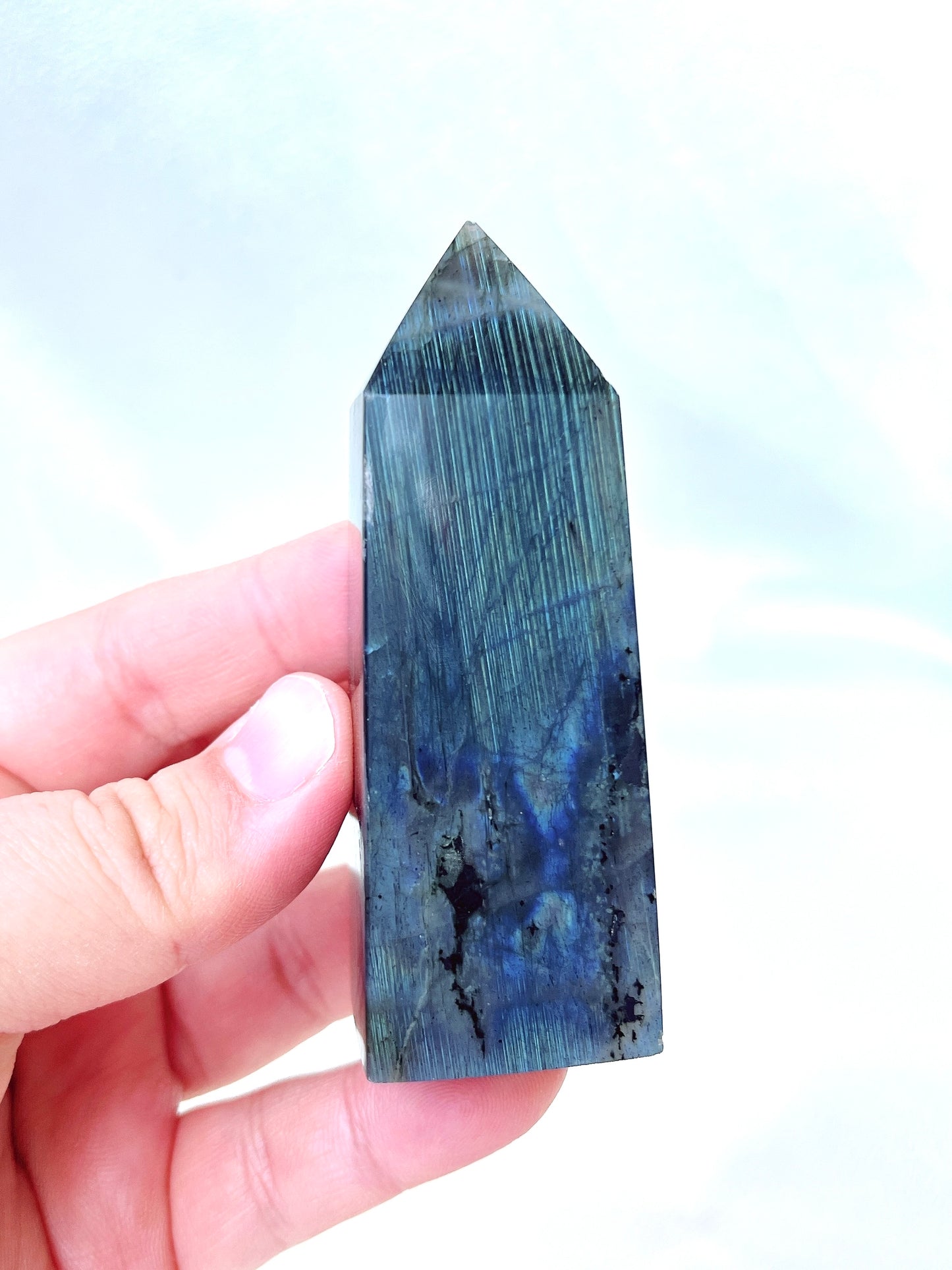 Labradorite Point 02