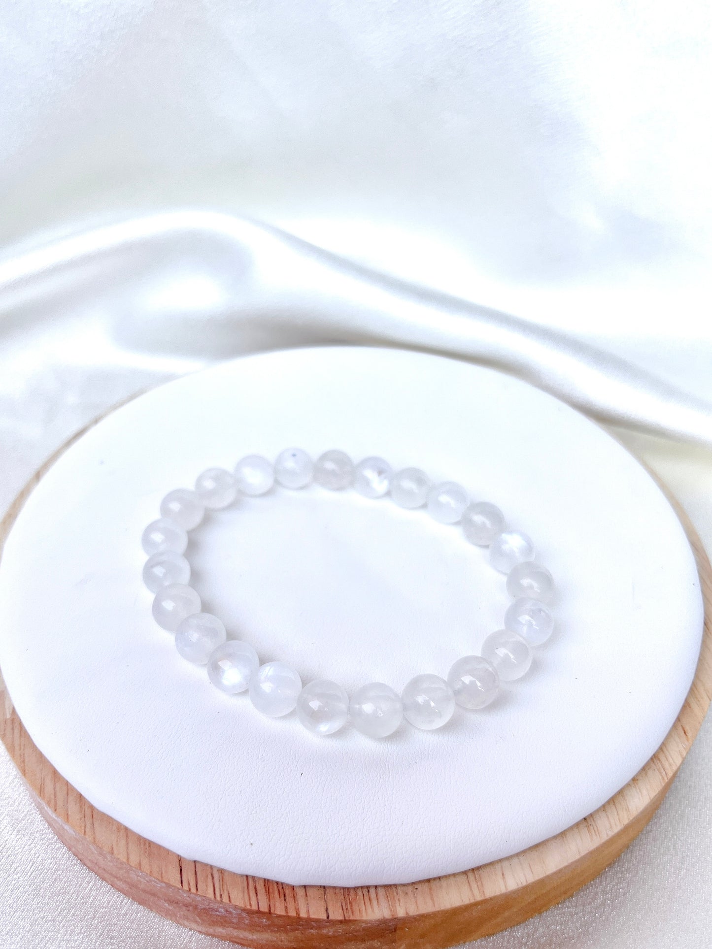 Flashy Moonstone Bead Bracelet