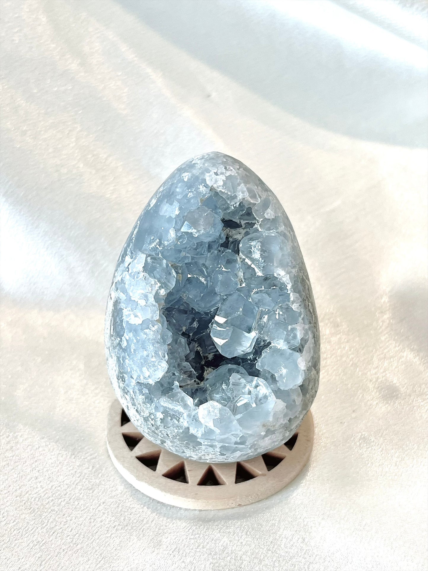 Celestite Egg Cluster 02