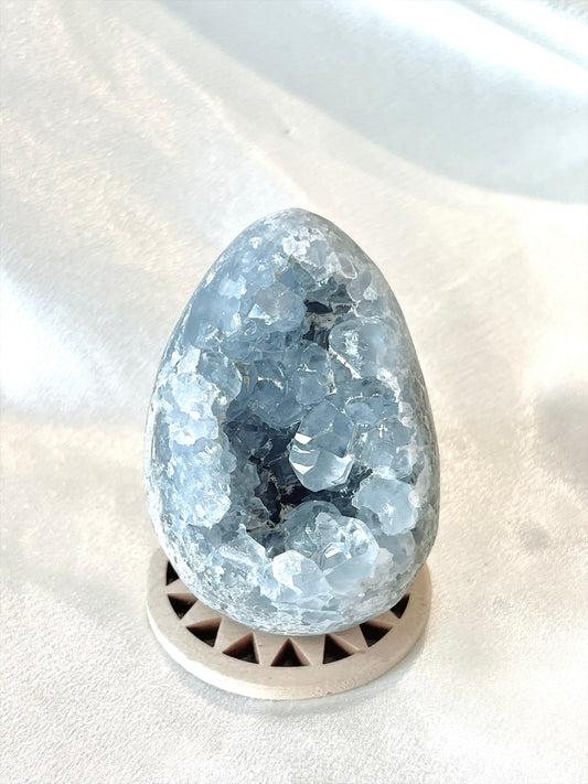 Celestite Egg Cluster 02