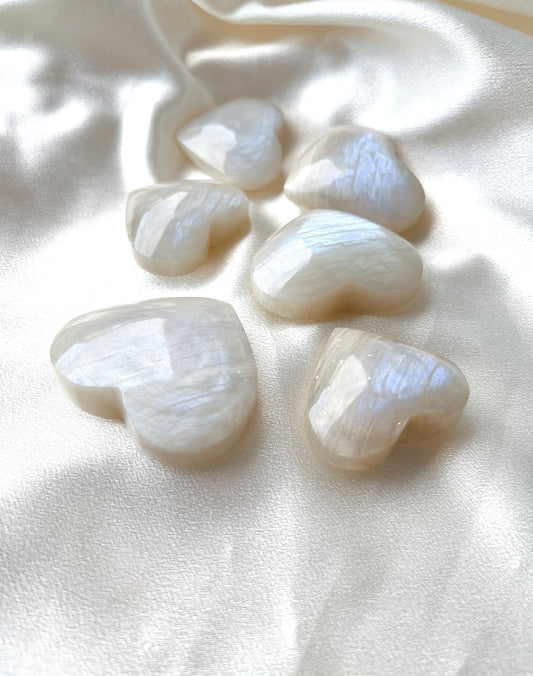 Flashy Moonstone Heart Carvings